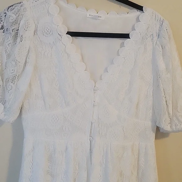 Blu Pepper Ivory Lace Puff Sleeve Dress - Picture 2 of 10